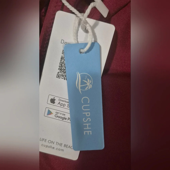 Cupshe Red Bikini Sporty V-Neck Swim - Picture 11 of 12